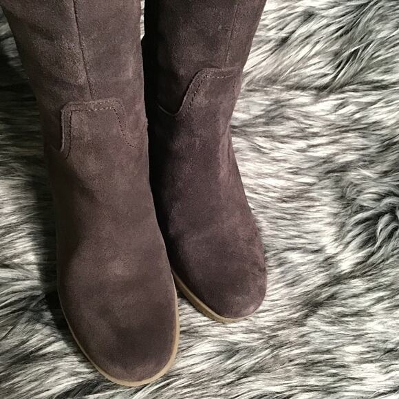 Women's Brown Knee-High Boots - Picture 7 of 8